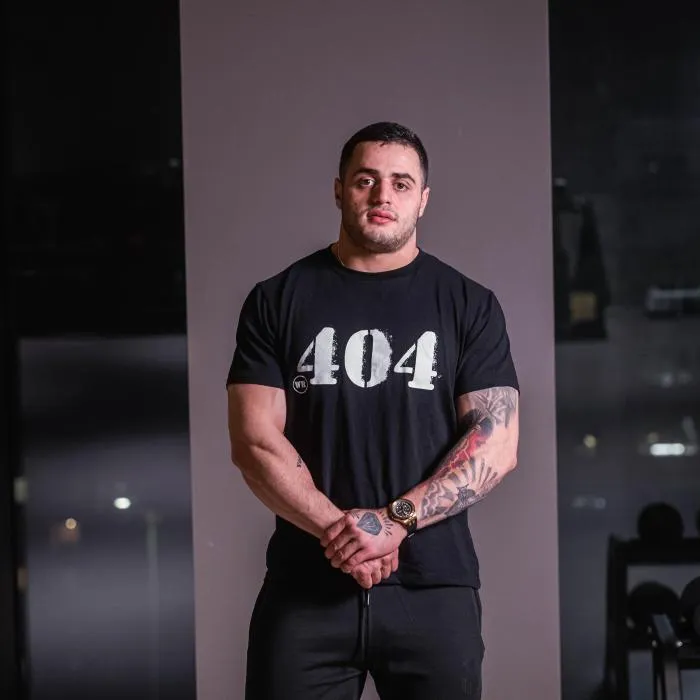 Черна  тениска  - 404  олимпийски рекорд