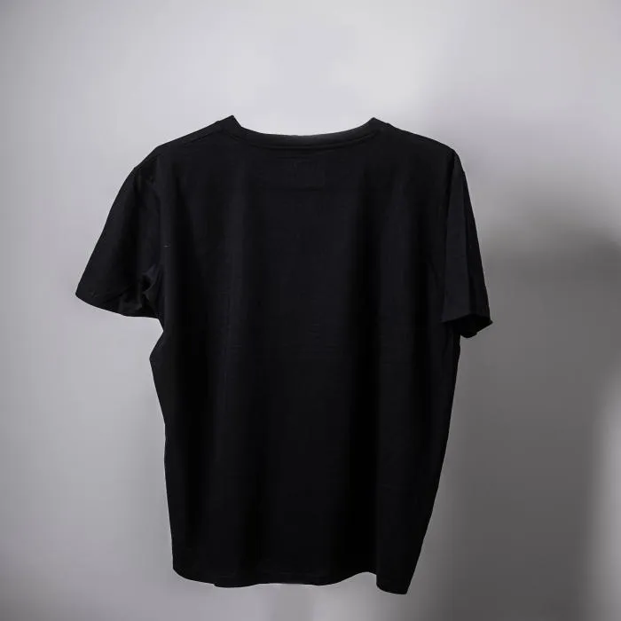 Black t-shirt